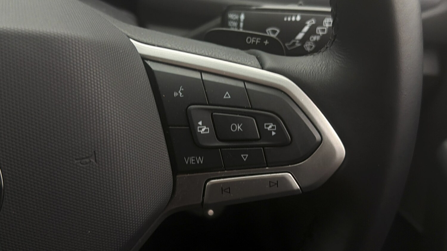 Used Volkswagen T-Roc 2022 for sale - 78223109: Photo 24