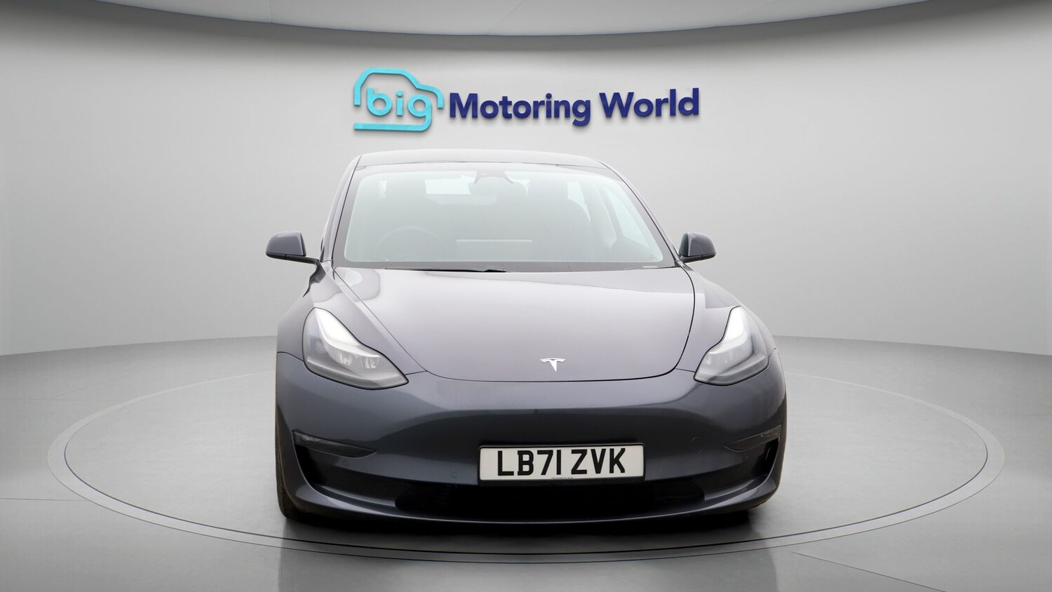 Used Tesla Model 3 for sale - 77760762: Photo 2