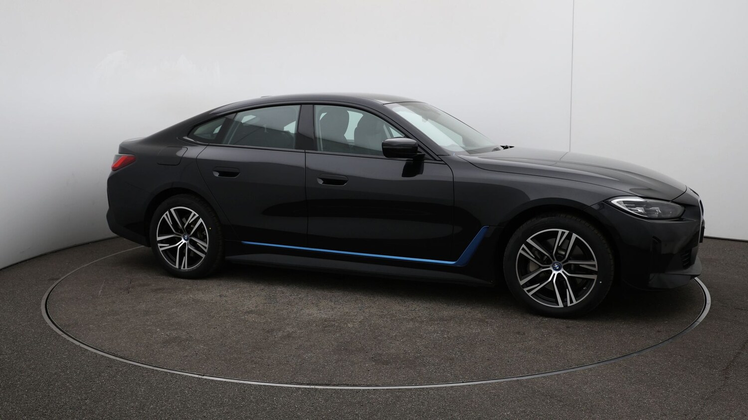 Used BMW i4 for sale - 76811942: Photo 39