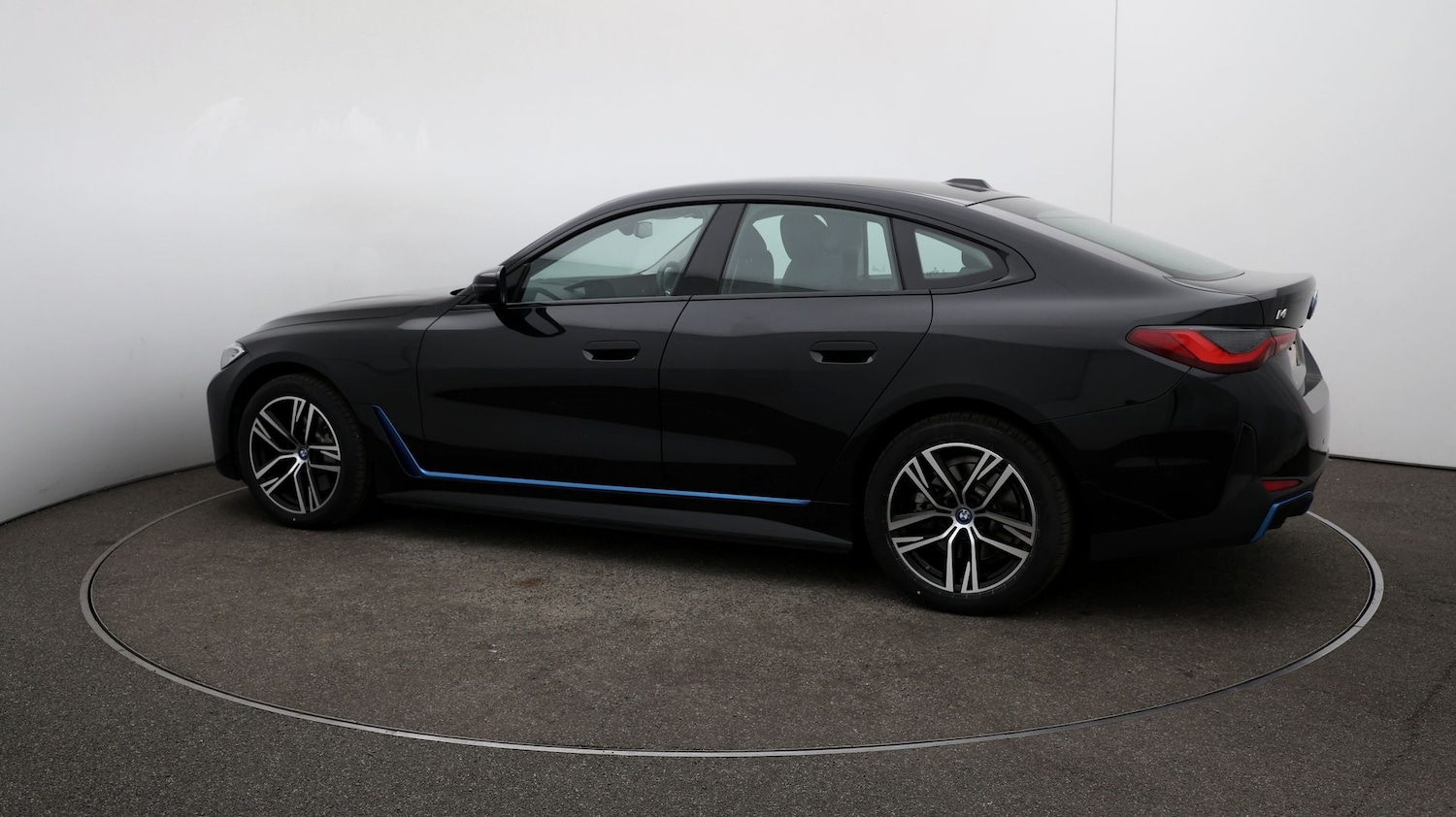 Used BMW i4 for sale - 76811942: Photo 40