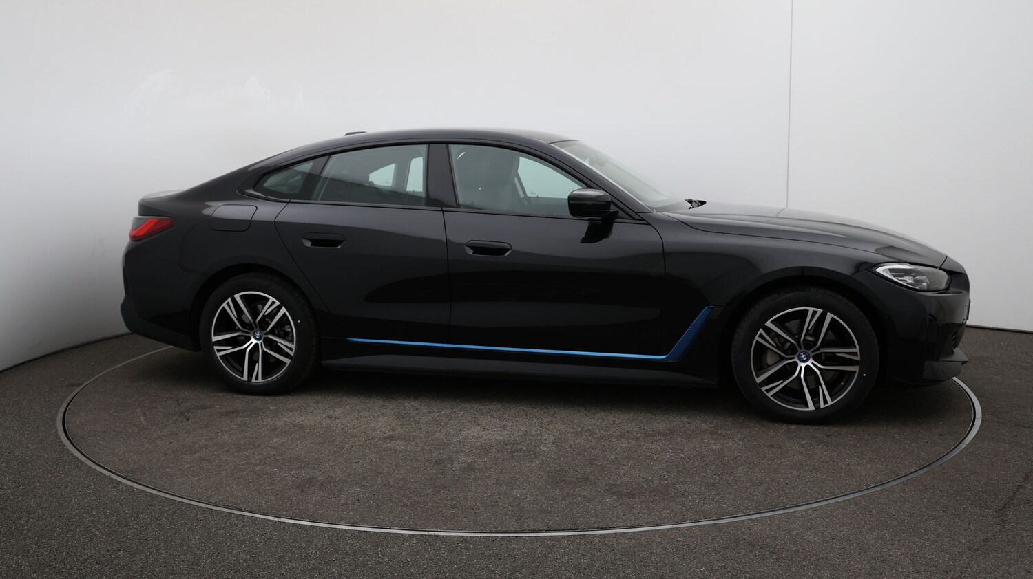 Used BMW i4 for sale - 76811942: Photo 41