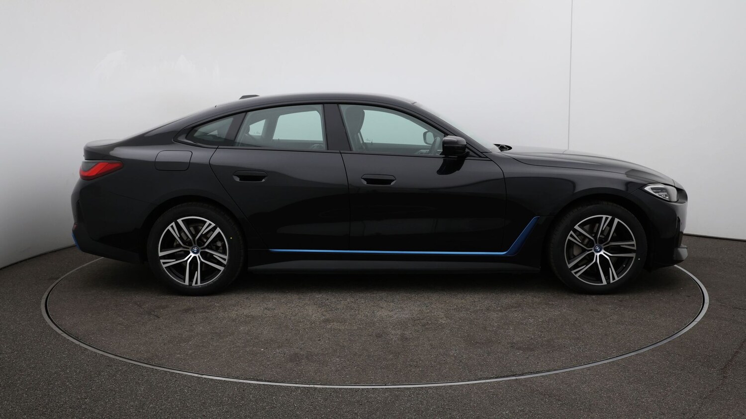 Used BMW i4 for sale - 76811942: Photo 42