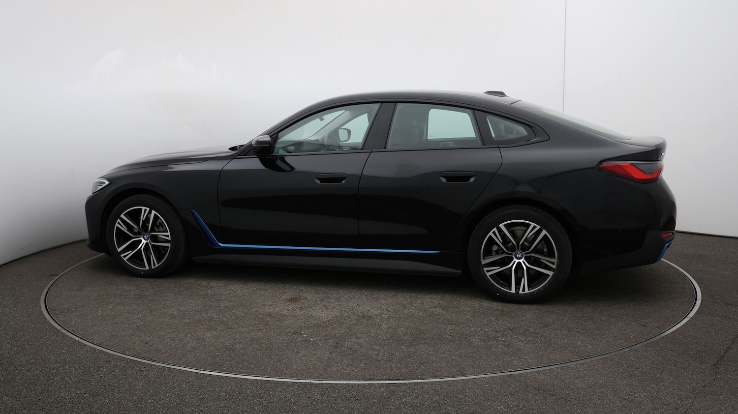 Used BMW i4 for sale - 76811942: Photo 51