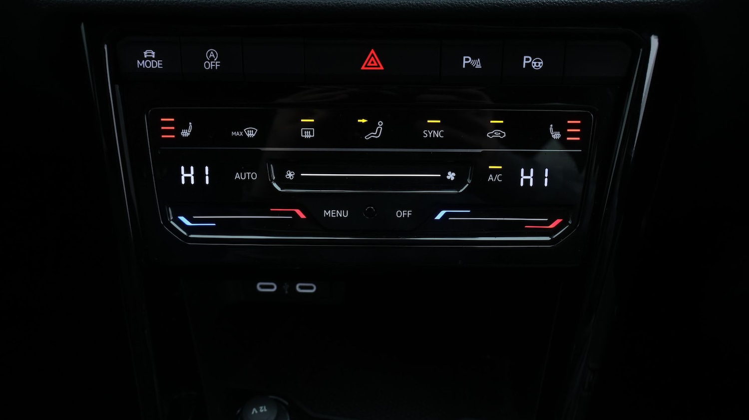 Used Volkswagen T-Roc 2024 for sale - 77337823: Photo 12