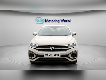 Used Volkswagen T-Roc 2024 for sale - 77337823: Photo