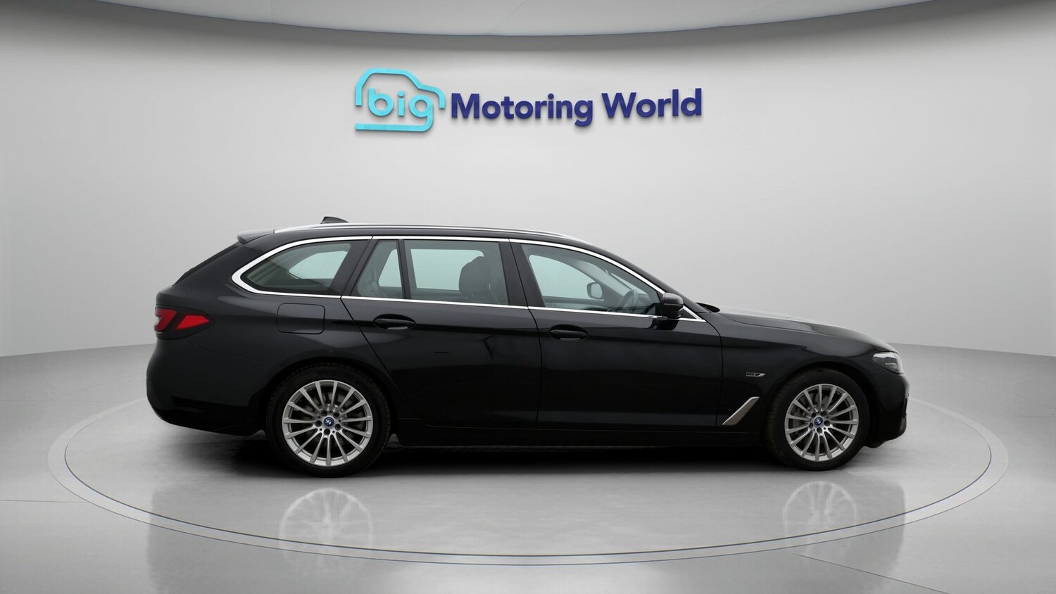 Used BMW 5 Series 2021 for sale - 77590522: Photo 8