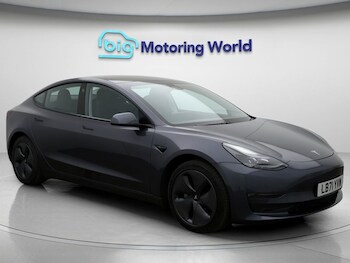 Tesla - Model 3