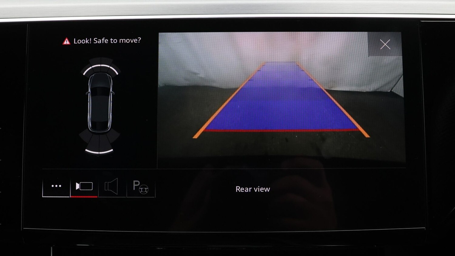 Used Audi e-tron 2023 for sale - 77616267: Photo 21