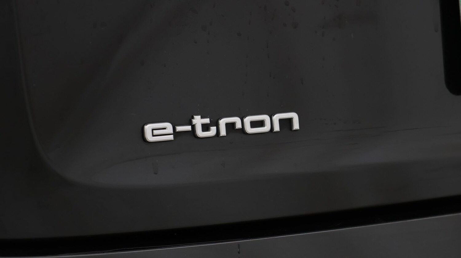 Used Audi e-tron 2023 for sale - 77616267: Photo 24