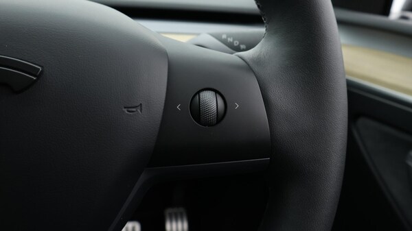 Used Tesla Model Y 2023 for sale - 76295496: Photo 27