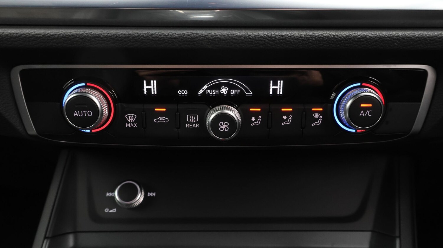 Used Audi Q3 2024 for sale - 77462277: Photo 12