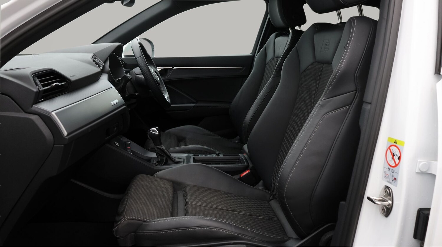 Used Audi Q3 2024 for sale - 77462277: Photo 14