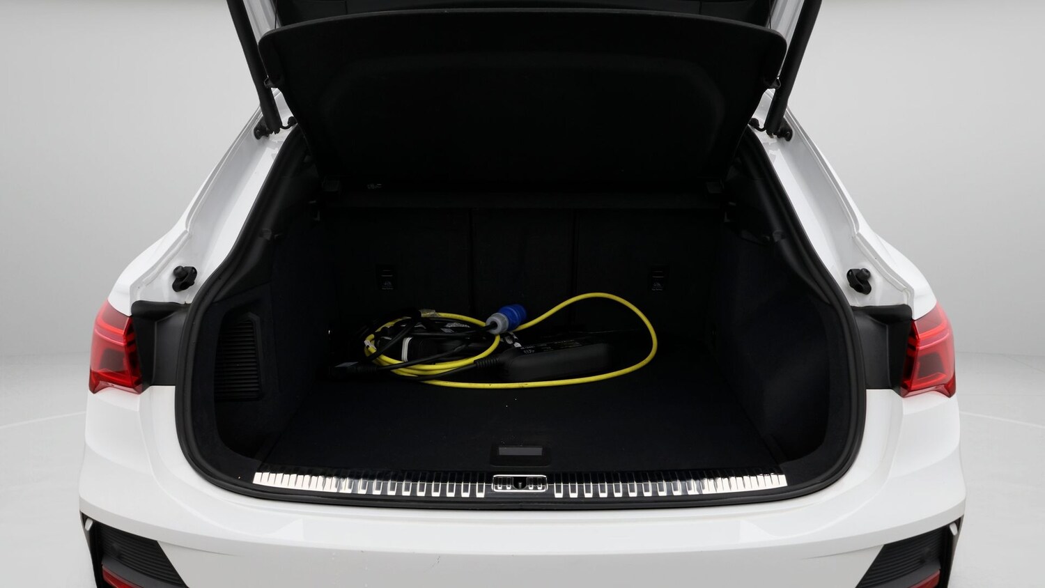 Used Audi Q3 2024 for sale - 77462277: Photo 17