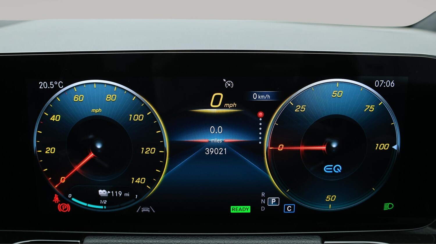 Used Mercedes-Benz EQA 2021 for sale - 76522265: Photo 11