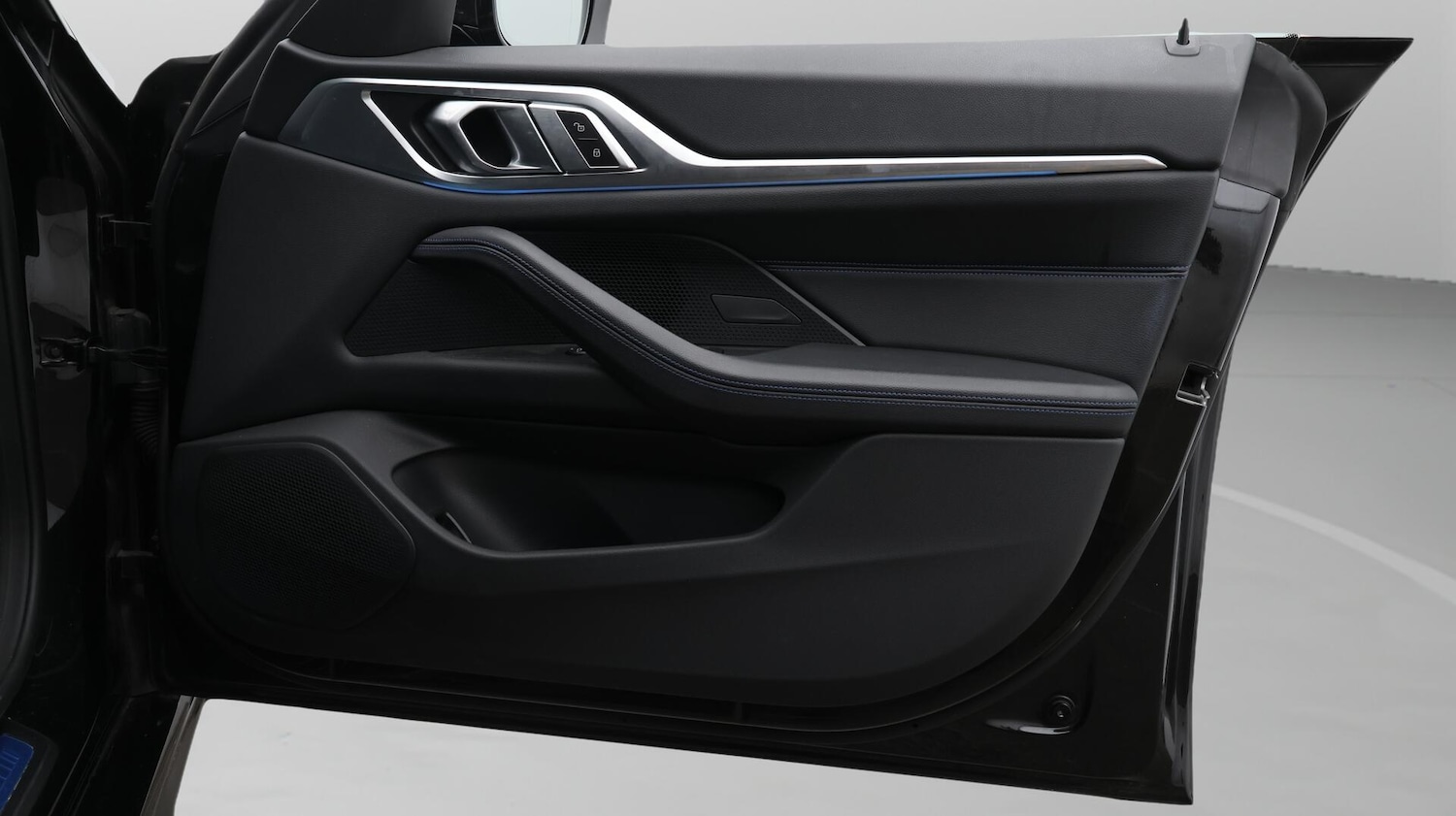 Used BMW i4 2022 for sale - 76409031: Photo 16