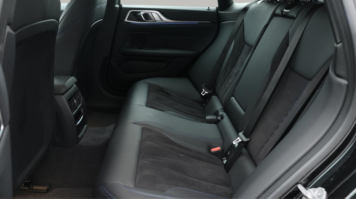 Used BMW i4 2022 for sale - 76409031: Photo 17