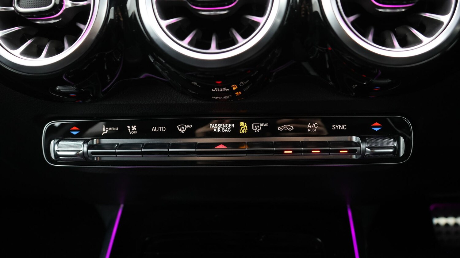 Used Mercedes-Benz GLB 2023 for sale - 77247517: Photo 12