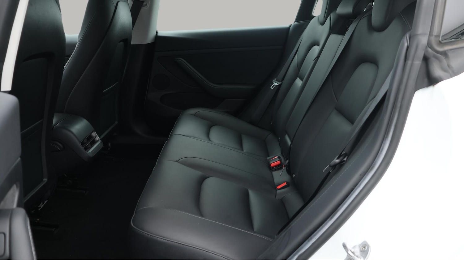 Used Tesla Model 3 2021 for sale - 76189348: Photo 17
