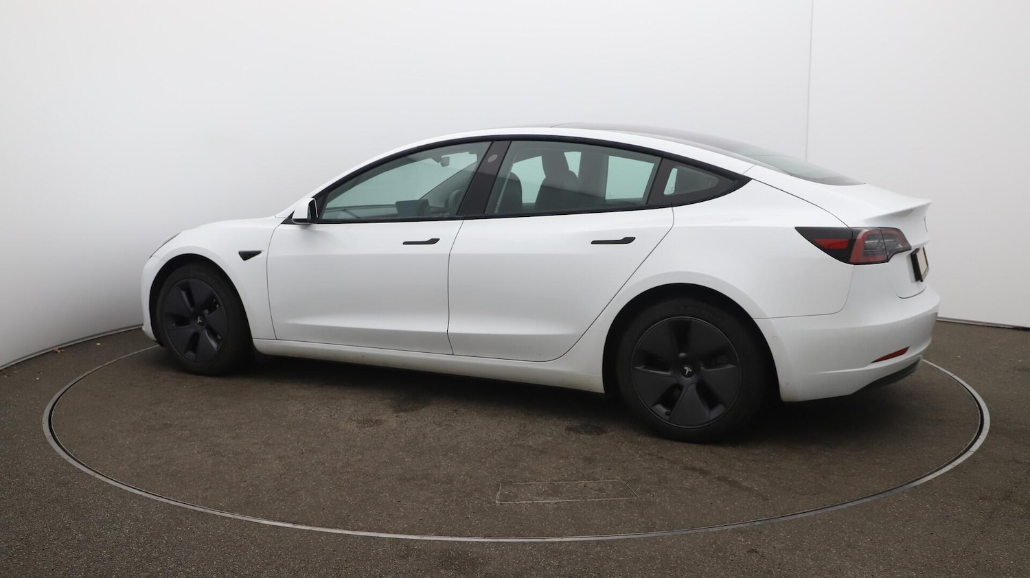 Used Tesla Model 3 2021 for sale - 76189348: Photo 48