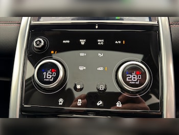 Used Land Rover Discovery Sport 2022 for sale - 78885845: Photo