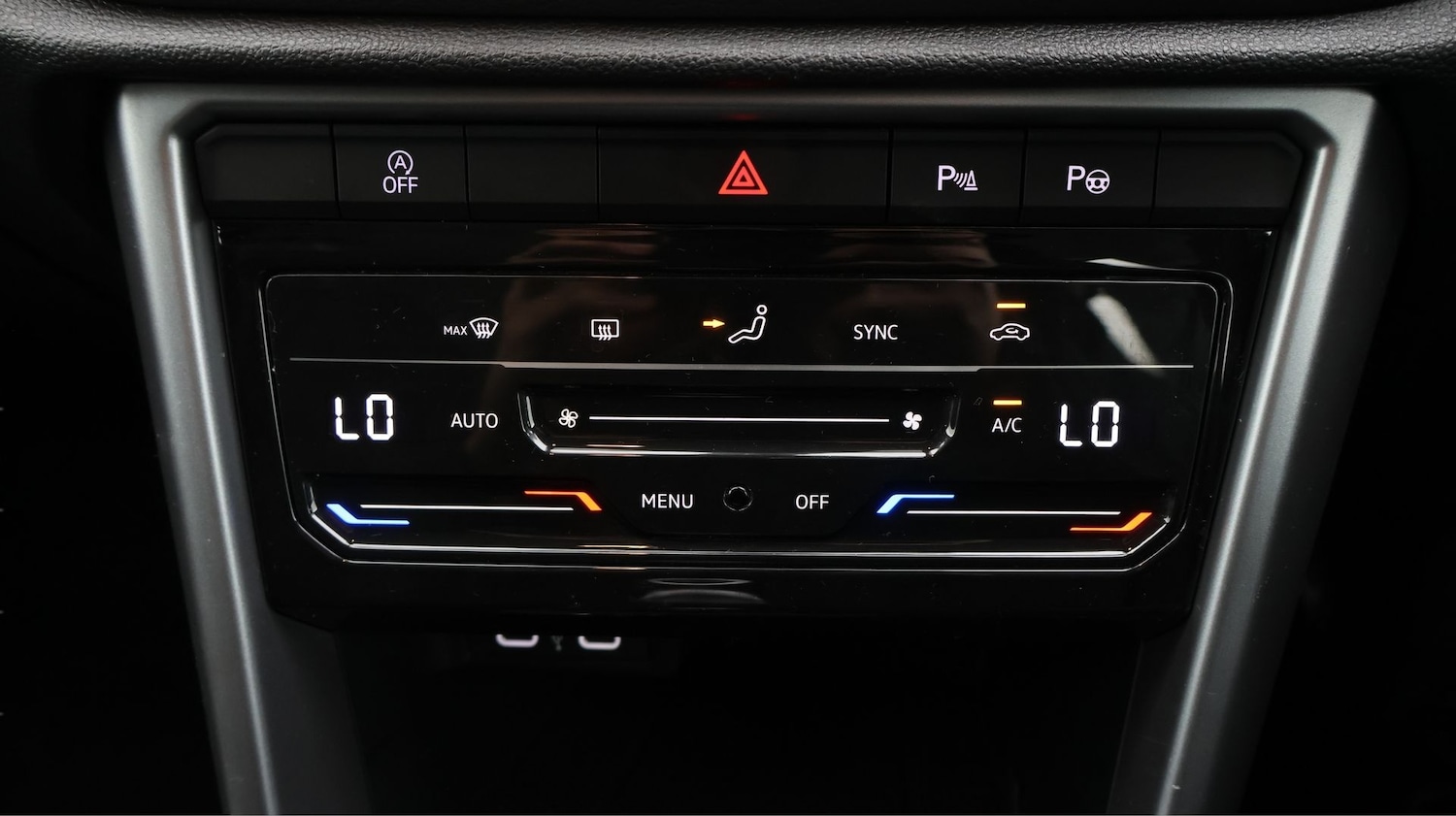 Used Volkswagen T-Roc 2024 for sale - 77355053: Photo 12