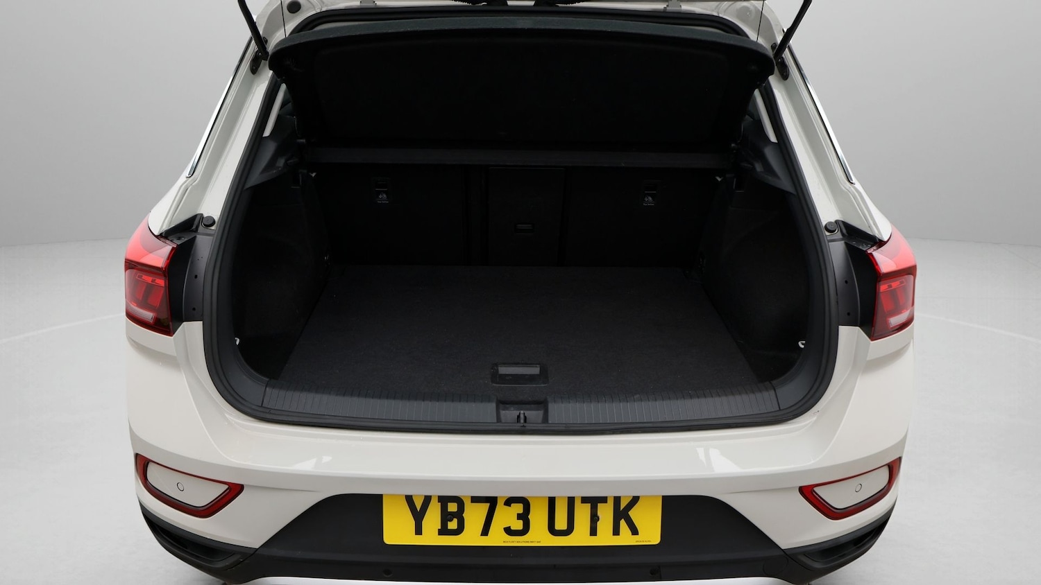 Used Volkswagen T-Roc 2024 for sale - 77355053: Photo 17