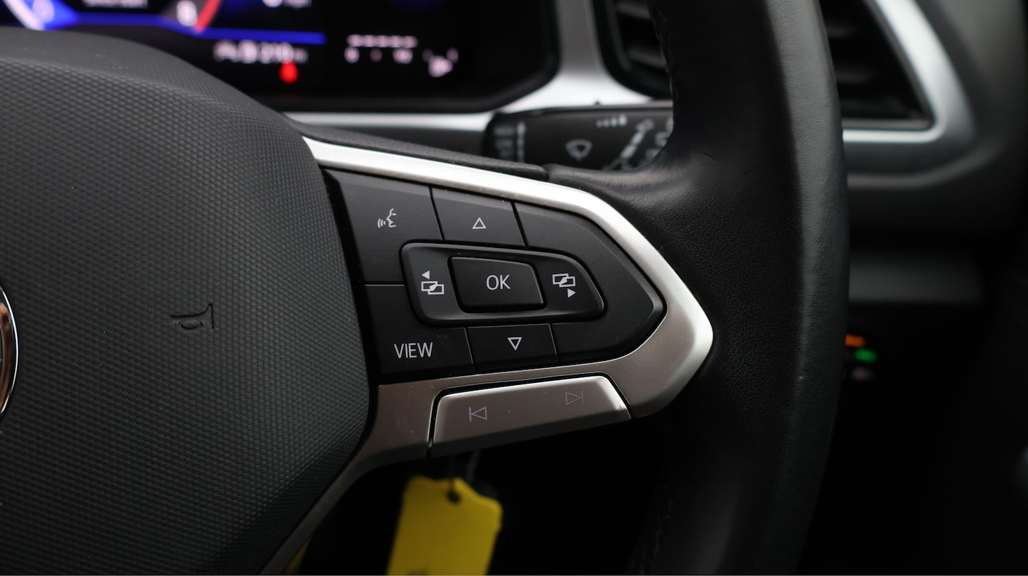 Used Volkswagen T-Roc 2024 for sale - 77355053: Photo 22