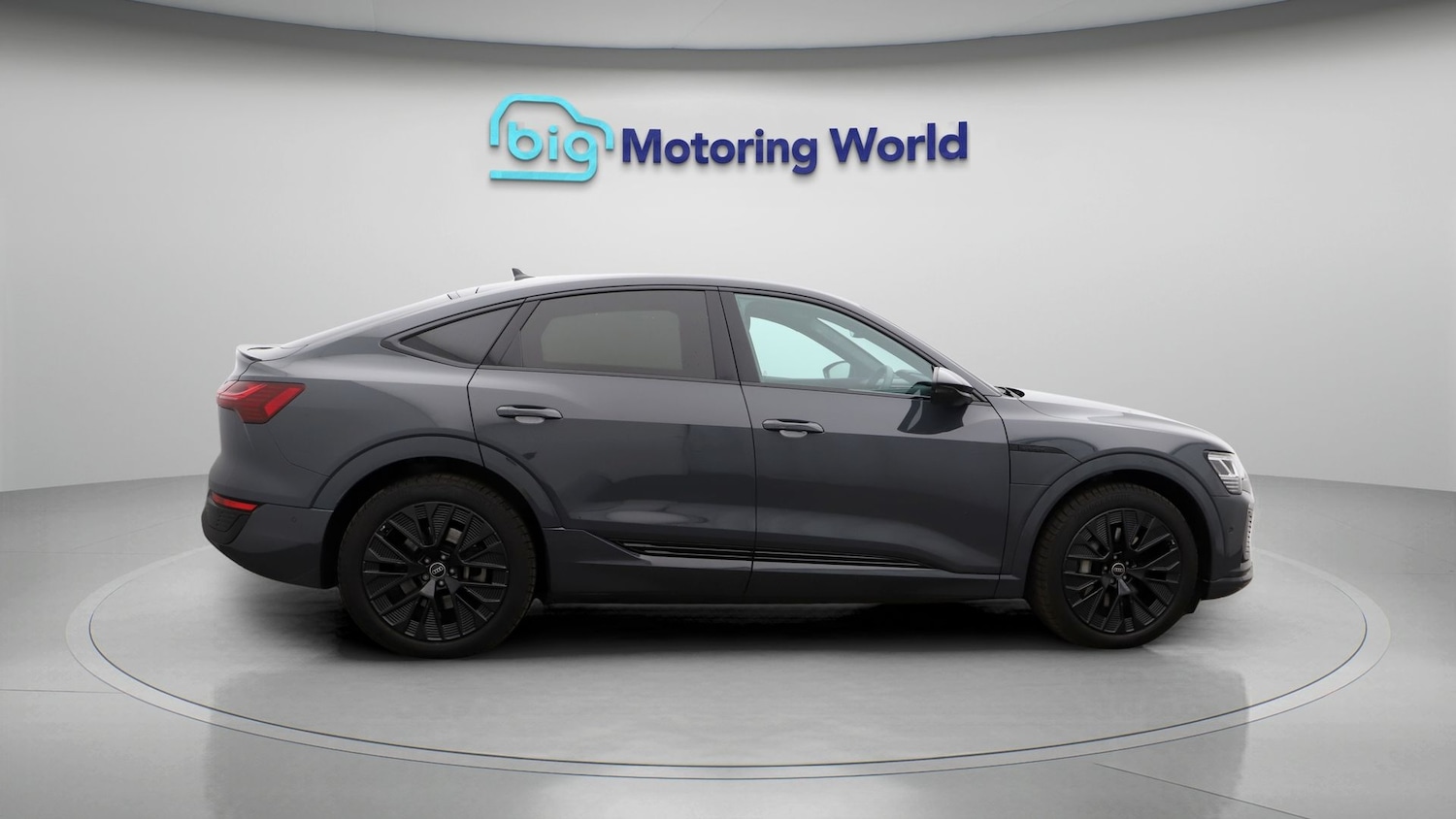 Used Audi Q8 2023 for sale - 77931440: Photo 8