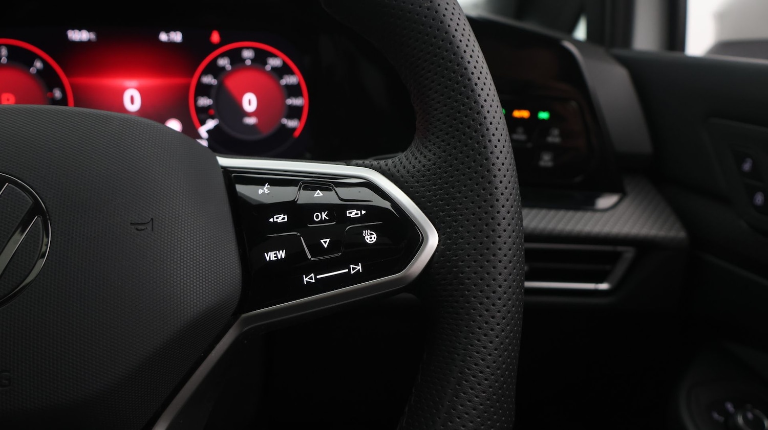 Used Volkswagen Golf 2024 for sale - 77618547: Photo 28