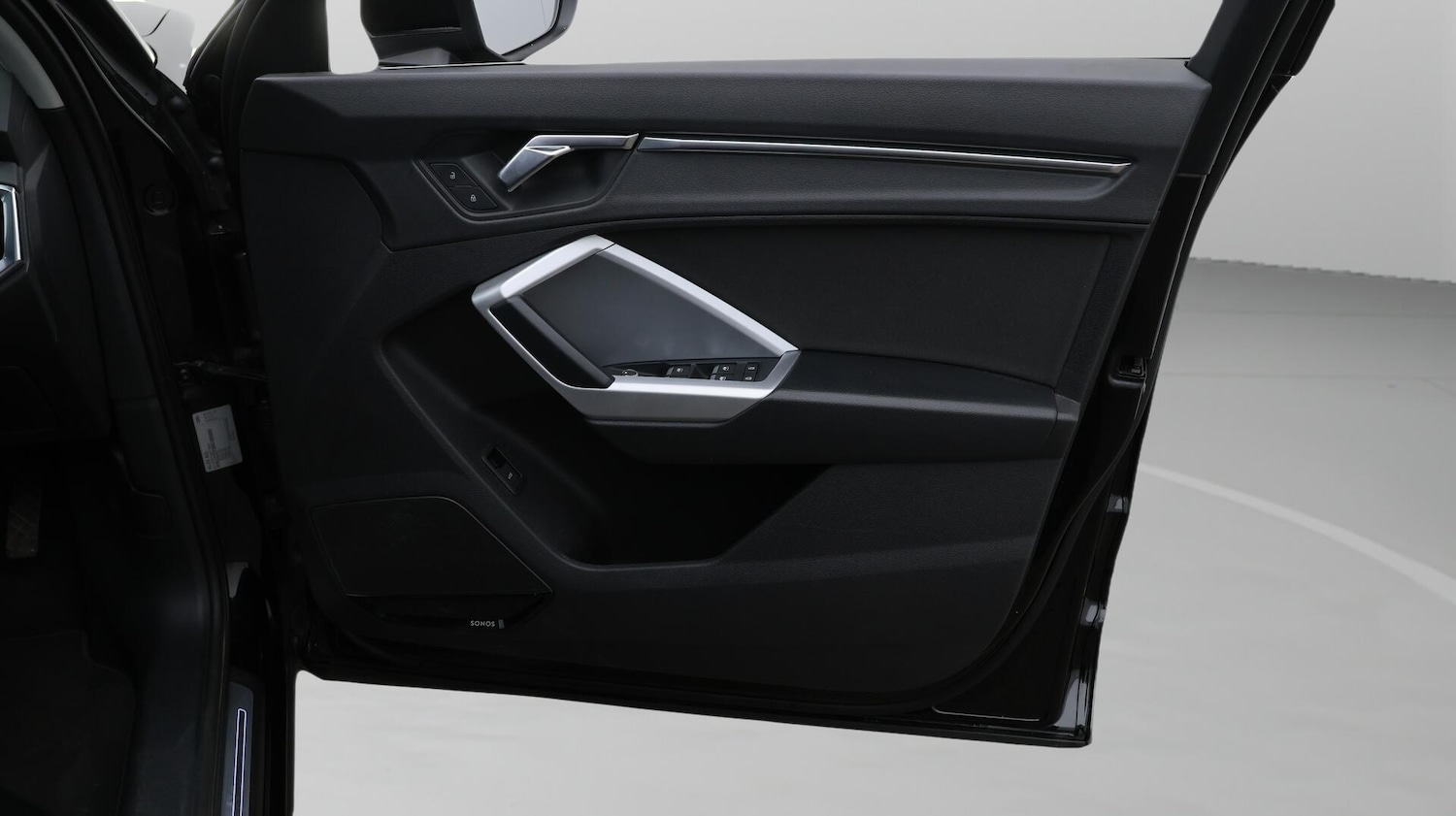 Used Audi Q3 for sale - 76512618: Photo 16