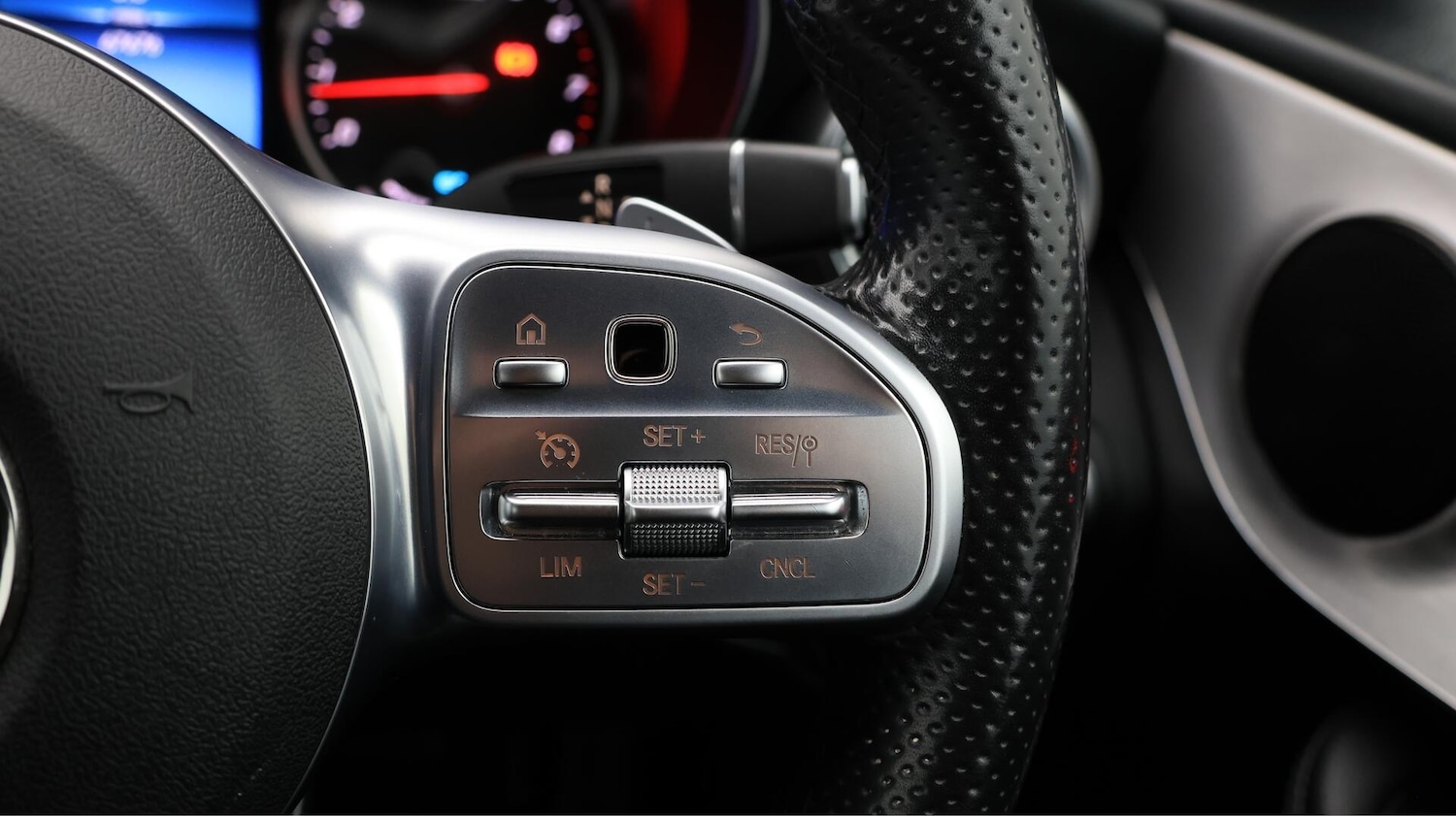 Used Mercedes-Benz C Class 2020 for sale - 76294927: Photo 24