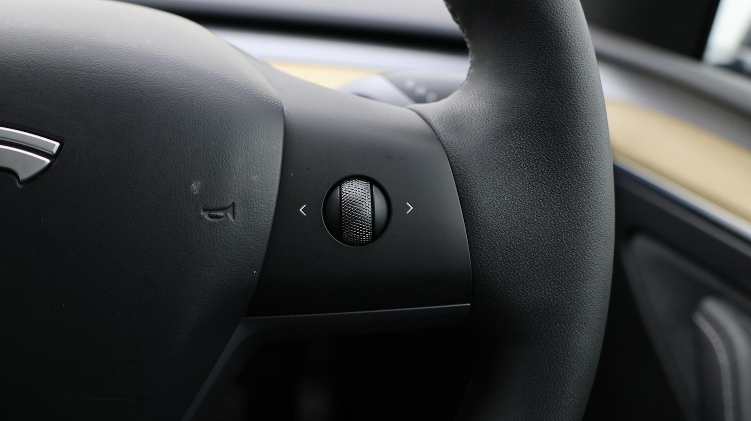 Used Tesla Model Y 2023 for sale - 76666652: Photo 25