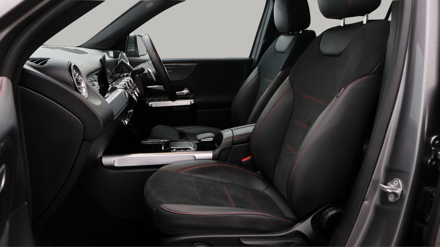 Used Mercedes-Benz GLB 2022 for sale - 77201623: Photo 14