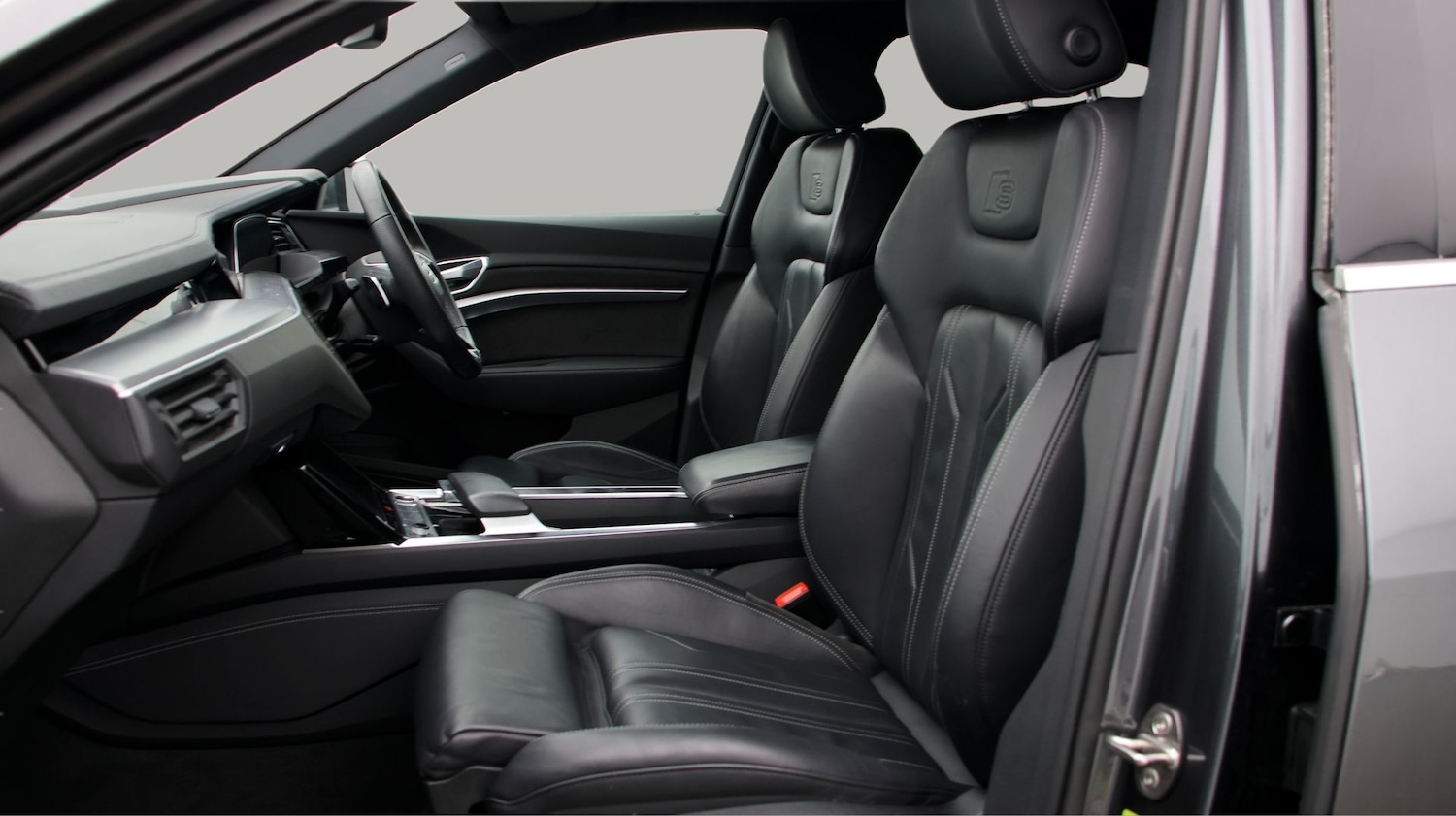 Used Audi e-tron 2020 for sale - 77274394: Photo 14