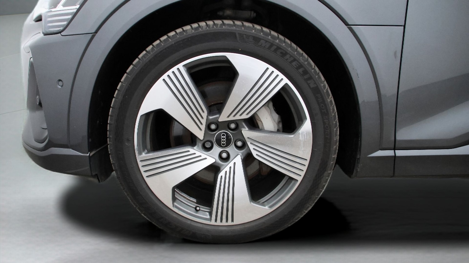 Used Audi e-tron 2020 for sale - 77274394: Photo 18