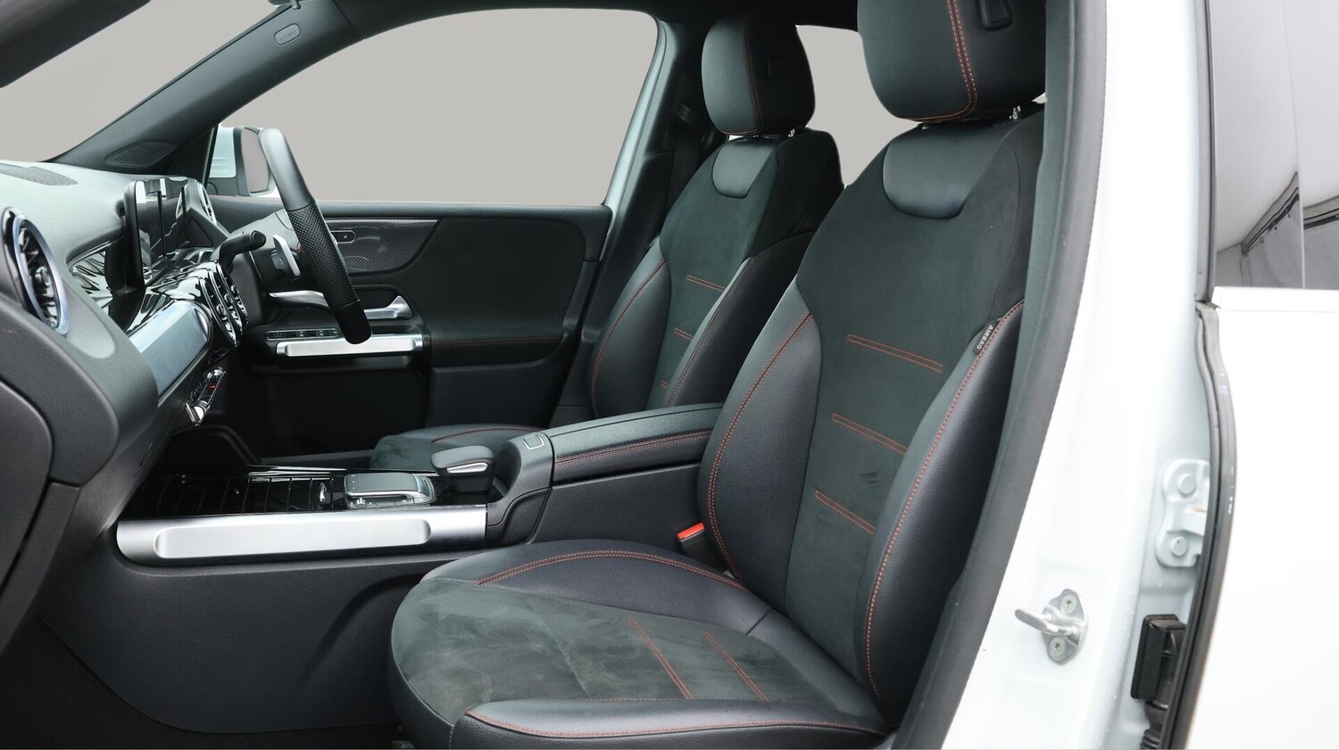 Used Mercedes-Benz GLB 2022 for sale - 76239429: Photo 15