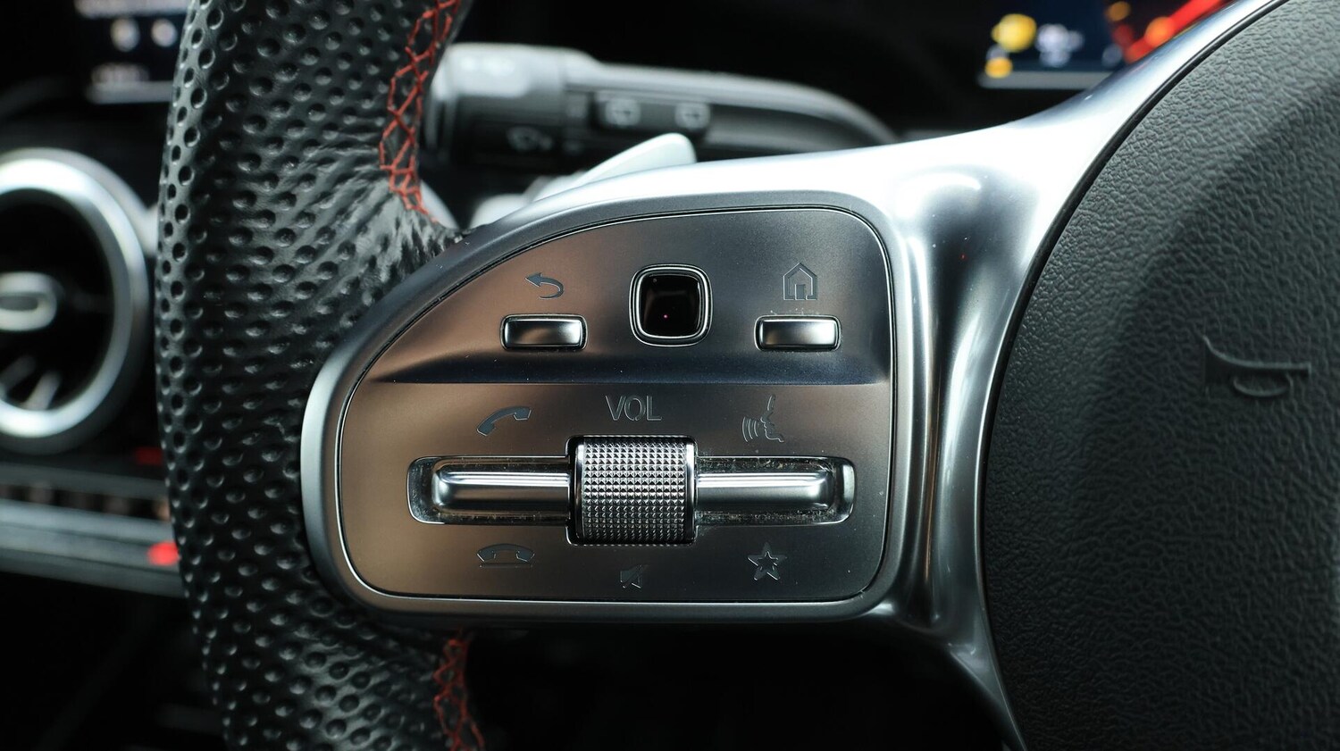 Used Mercedes-Benz GLB 2022 for sale - 76239429: Photo 27