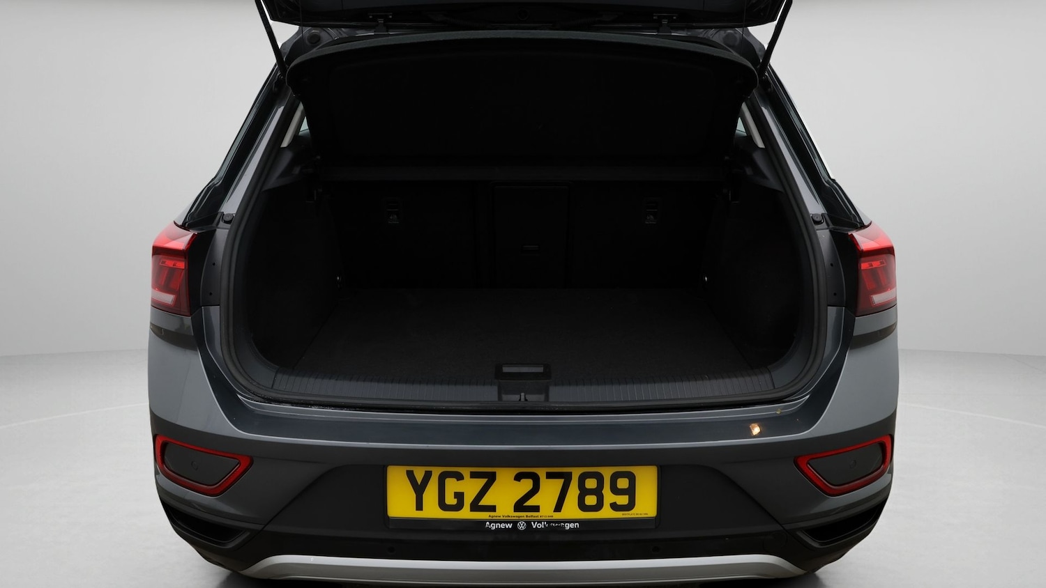 Used Volkswagen T-Roc 2022 for sale - 77662662: Photo 17