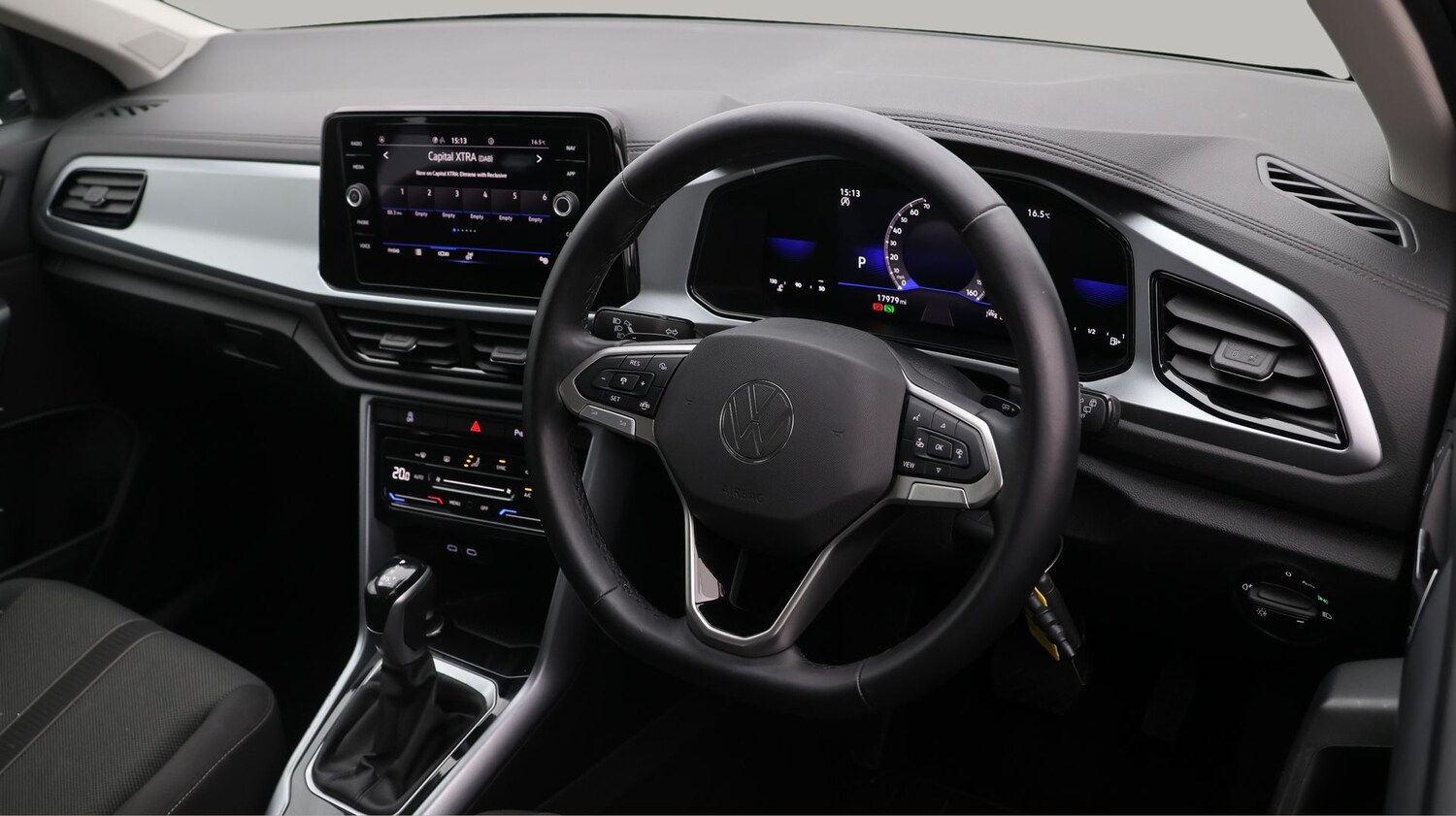 Used Volkswagen T-Roc 2022 for sale - 77662662: Photo 9