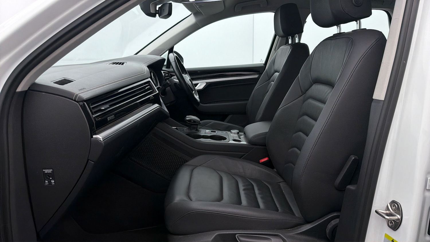 Used Volkswagen Touareg 2020 for sale - 77932832: Photo 13