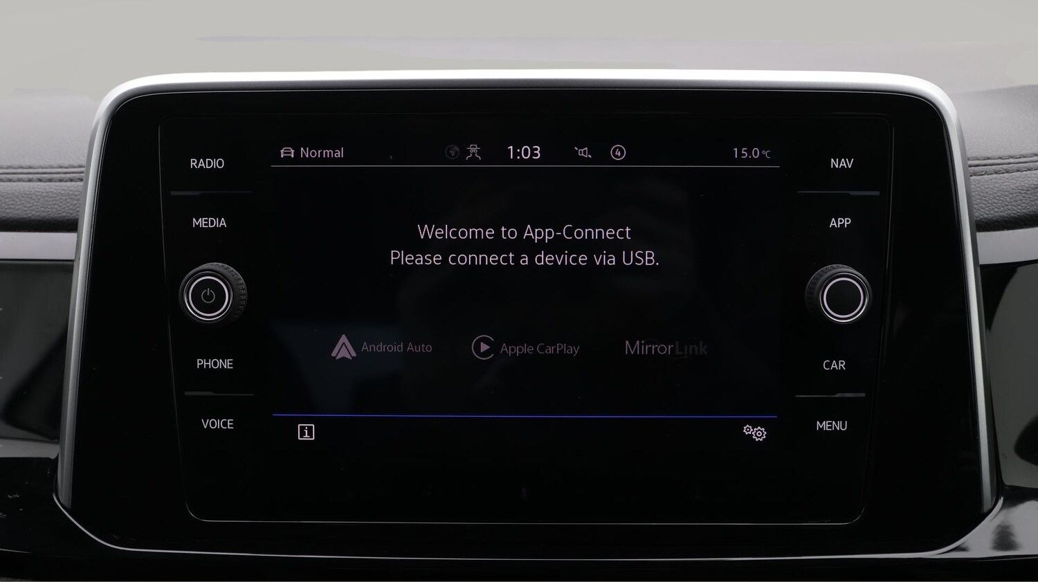 Used Volkswagen T-Roc 2023 for sale - 77432769: Photo 26