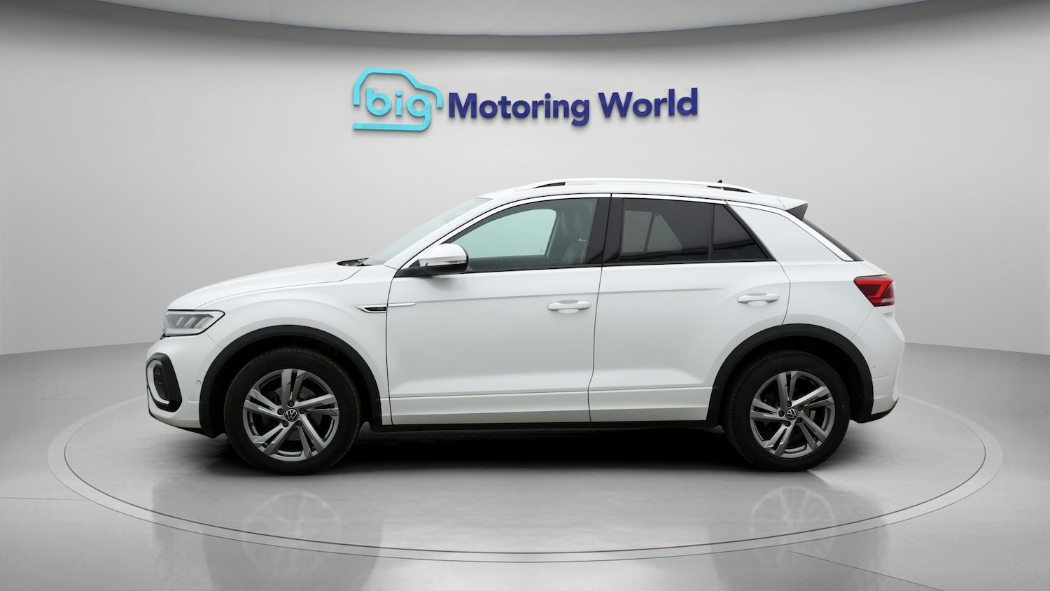 Used Volkswagen T-Roc 2023 for sale - 77432769: Photo 4