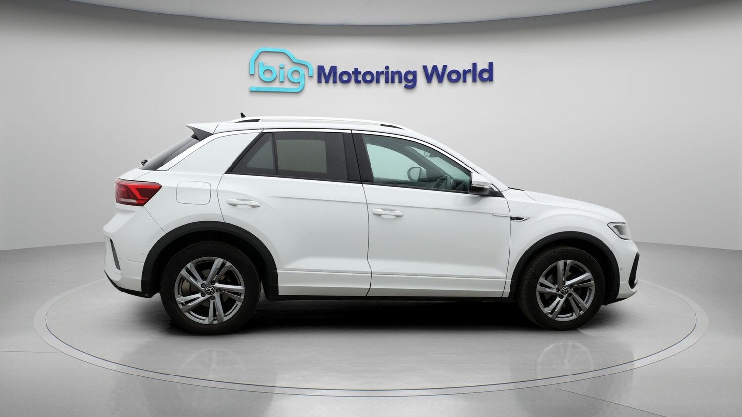 Used Volkswagen T-Roc 2023 for sale - 77432769: Photo 8