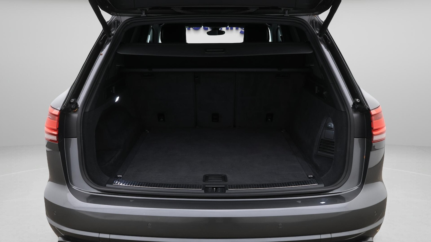 Used Volkswagen Touareg 2019 for sale - 76485947: Photo 18