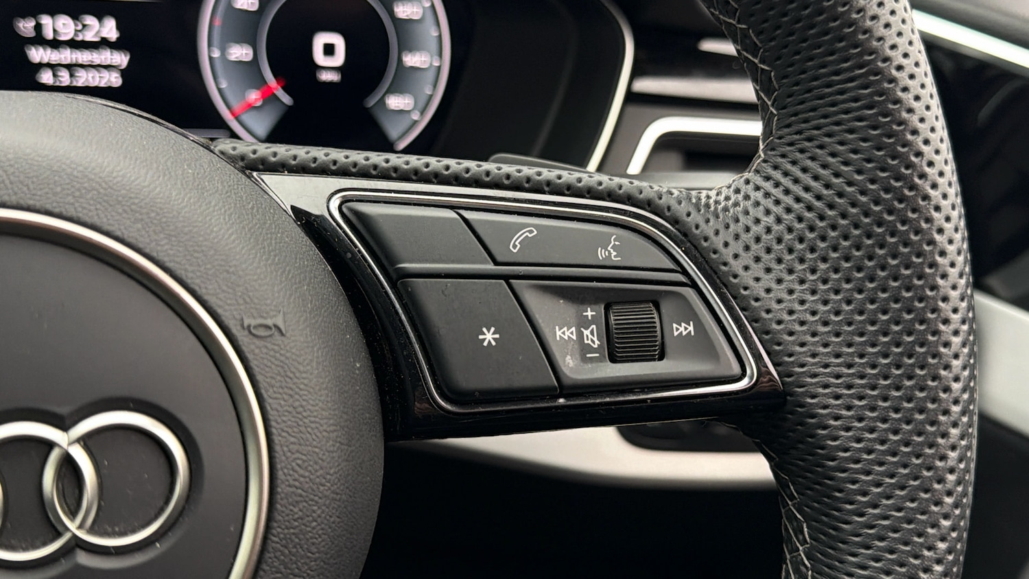 Used Audi A4 2023 for sale - 77776489: Photo 22