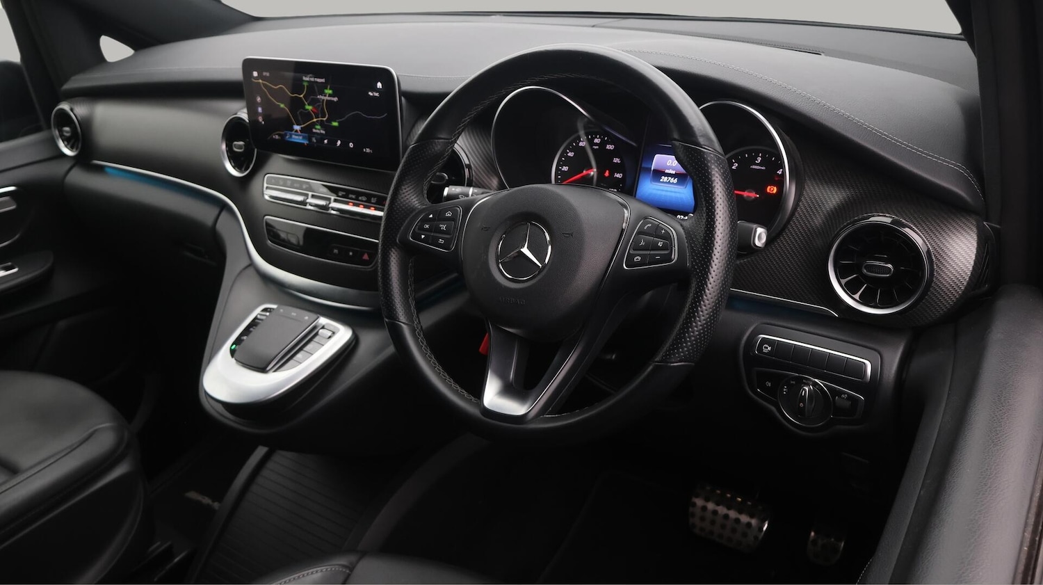 Used Mercedes-Benz V-Class 2023 for sale - 76424177: Photo 10