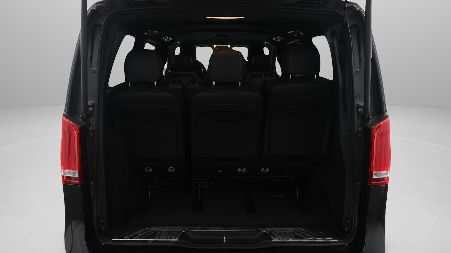 Used Mercedes-Benz V-Class 2023 for sale - 76424177: Photo 22