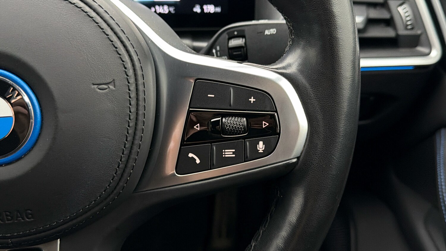 Used BMW i4 2023 for sale - 78091260: Photo 23