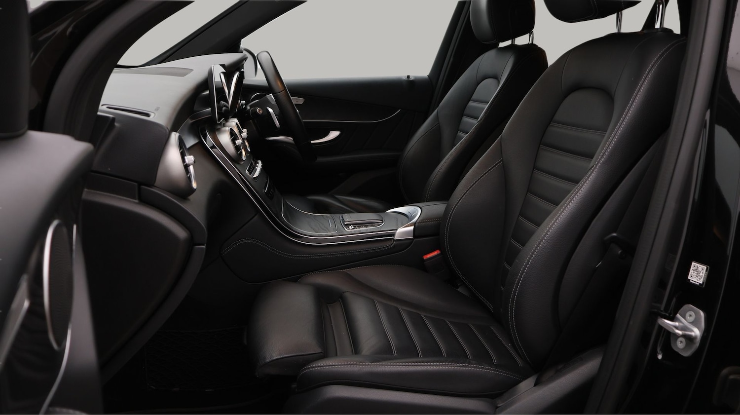 Used Mercedes-Benz GLC 2020 for sale - 77616945: Photo 14