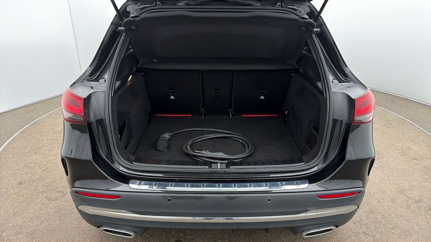 Used Mercedes-Benz GLA 2023 for sale - 77921477: Photo 16